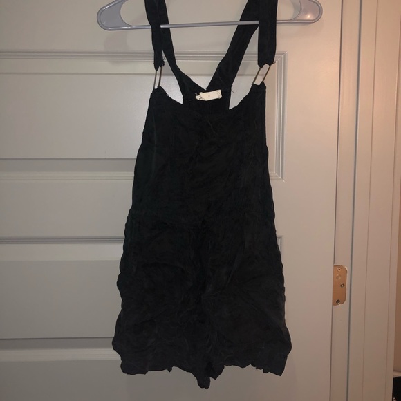 vestique Other - Black Overalls